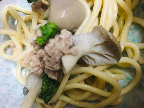 きのことひき肉のパスタ